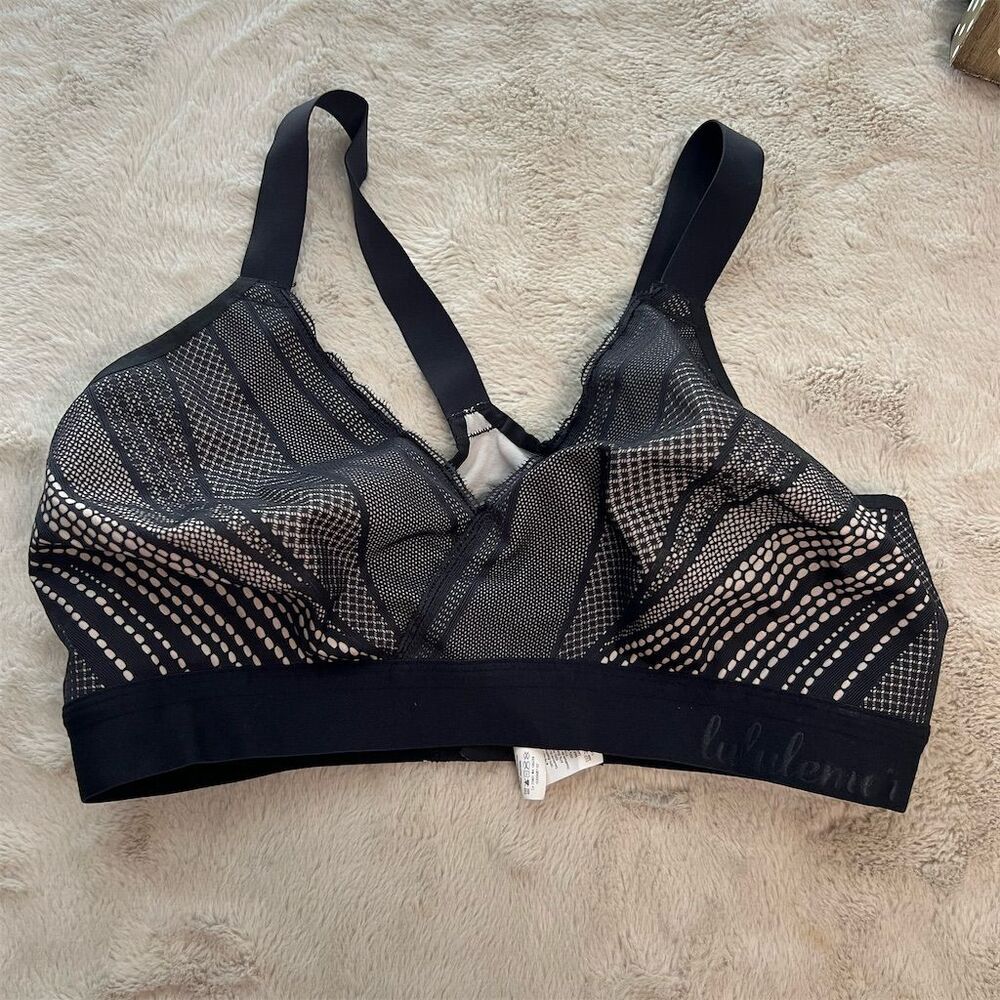 Lululemon Awake To Lace Sports Bra Black 34E Medium Support Wireless
